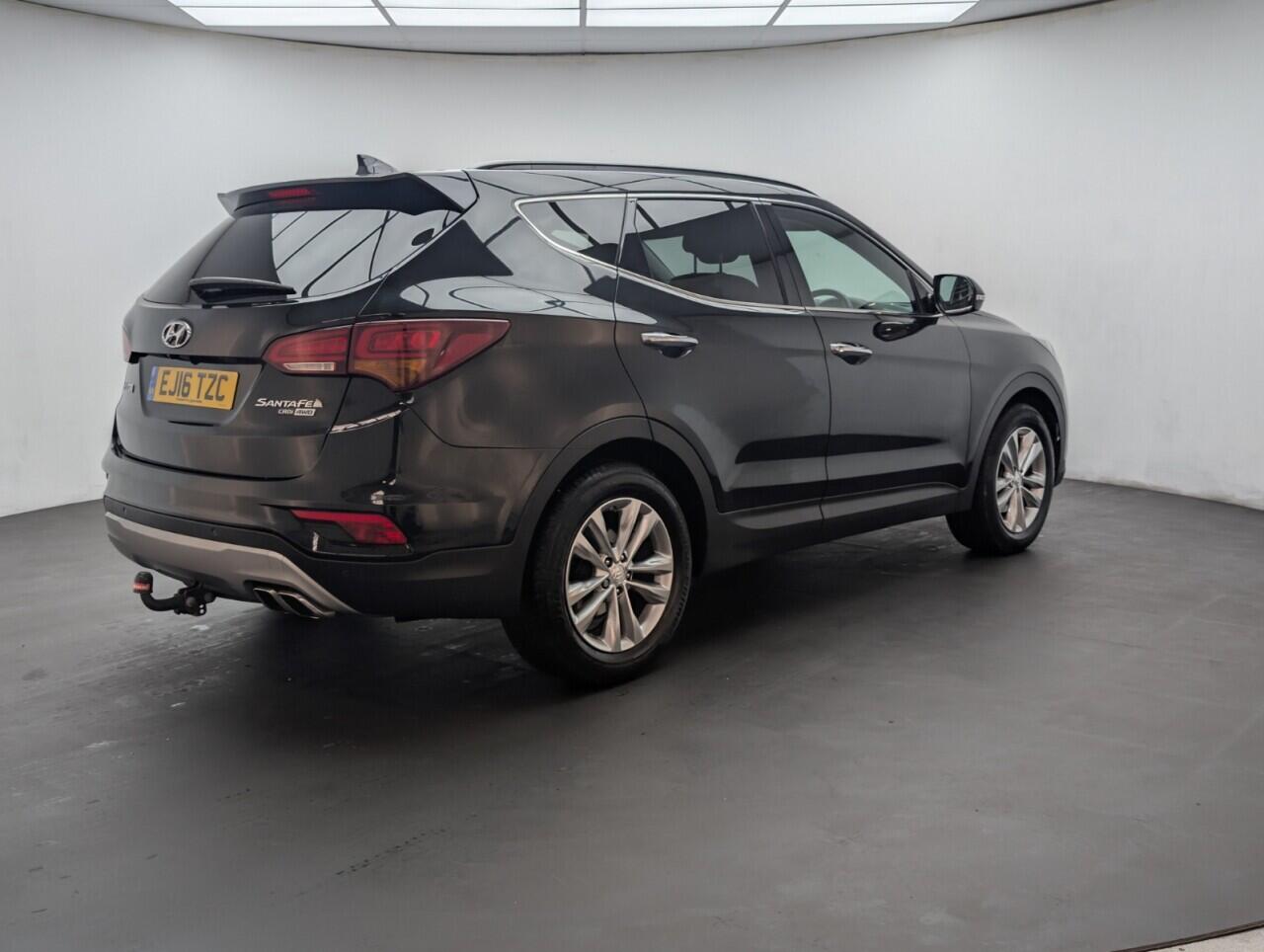 Used Hyundai Santa Fe 2016 for sale - 77109707: Photo 8