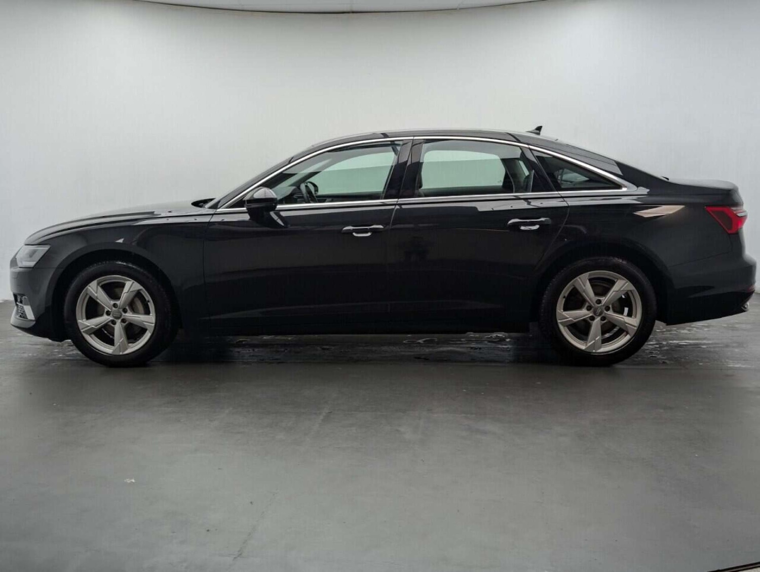 Used Audi A6 Saloon 2019 for sale - 77713852: Photo 5