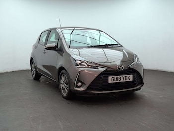 Used Toyota Yaris 2018 for sale - 79432699: Photo