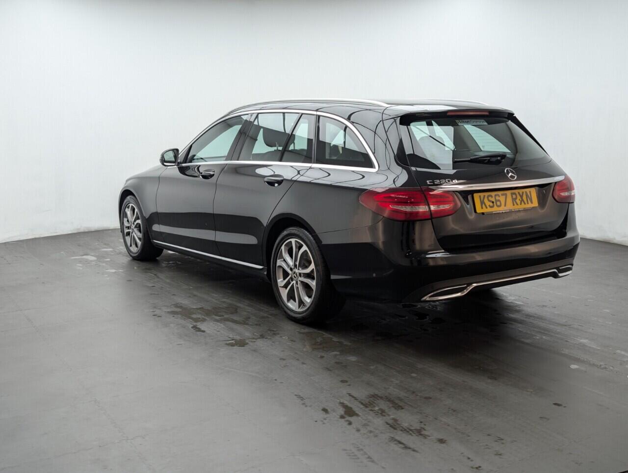 Used Mercedes-Benz C Class 2017 for sale - 76424676: Photo 6