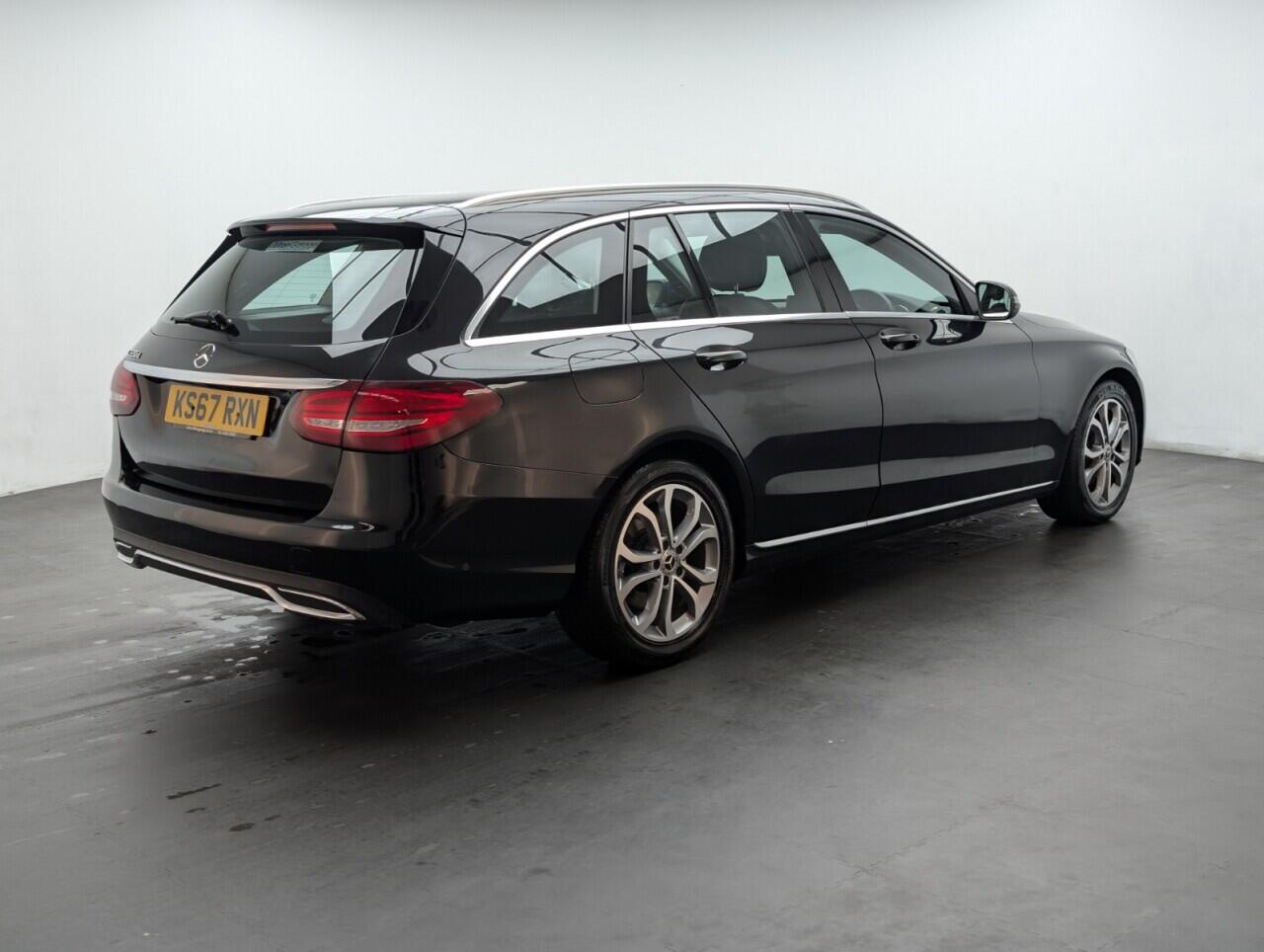 Used Mercedes-Benz C Class 2017 for sale - 76424676: Photo 8