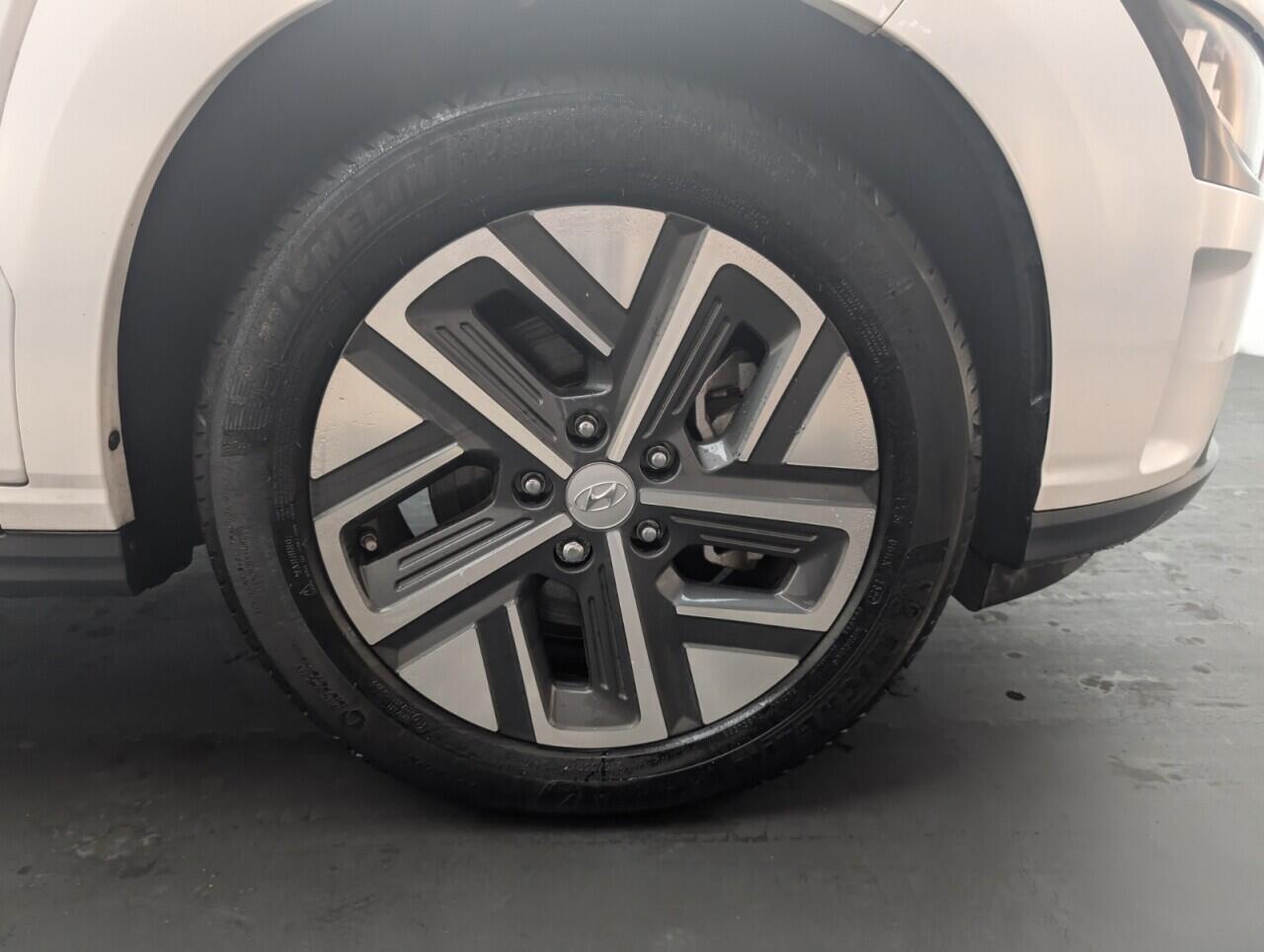 Used Hyundai KONA 2023 for sale - 76423473: Photo 9