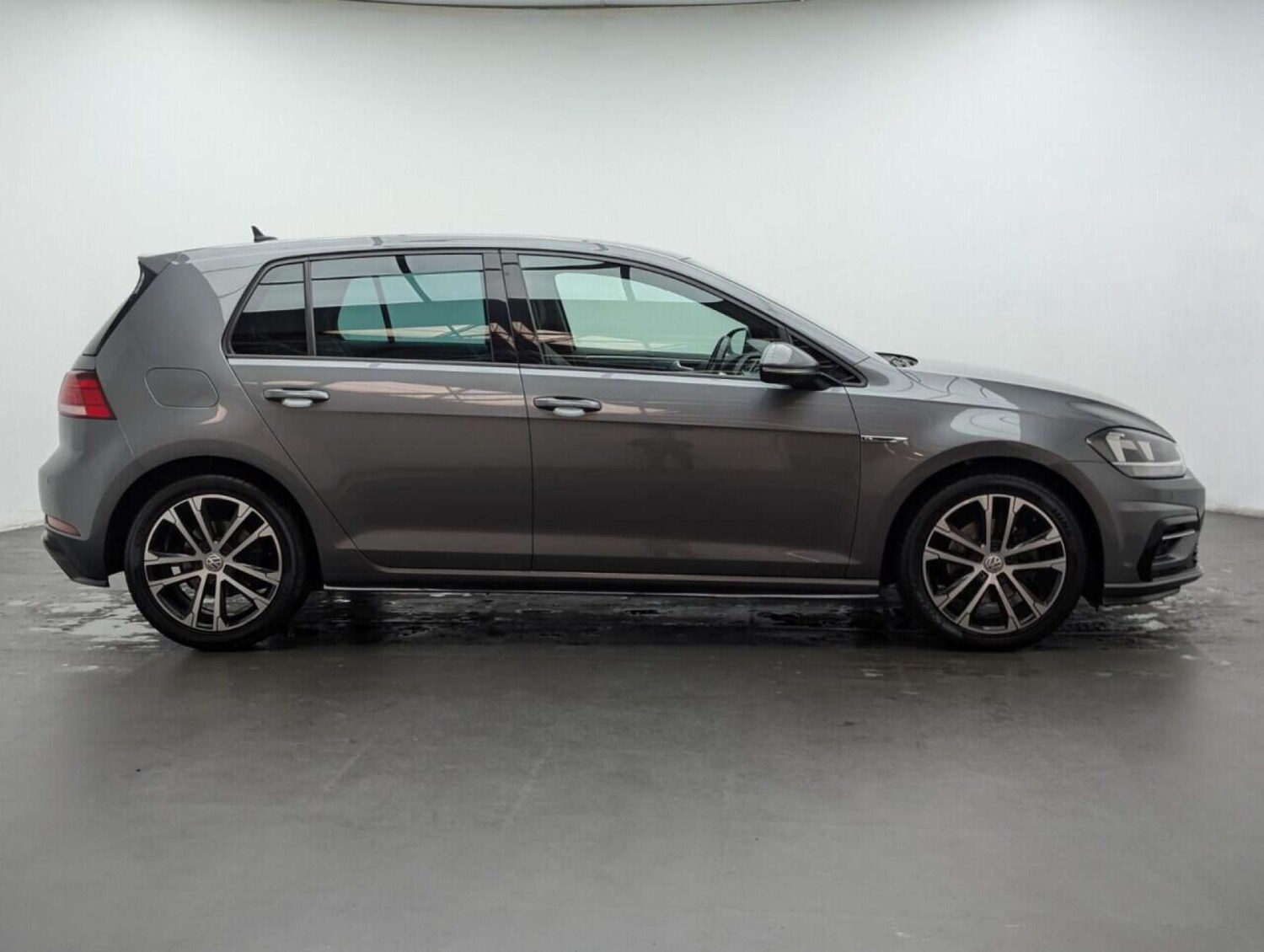 Used Volkswagen Golf 2019 for sale - 77714555: Photo 20