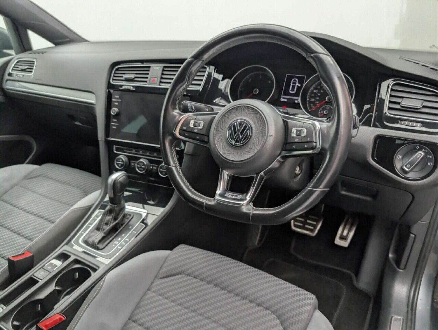 Used Volkswagen Golf 2019 for sale - 77714555: Photo 22