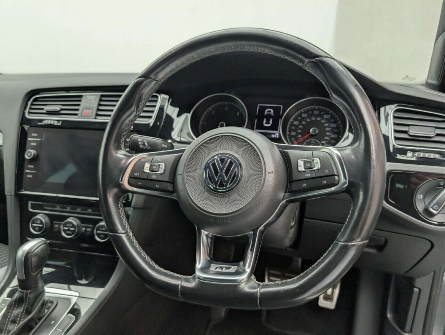 Used Volkswagen Golf 2019 for sale - 77714555: Photo 31