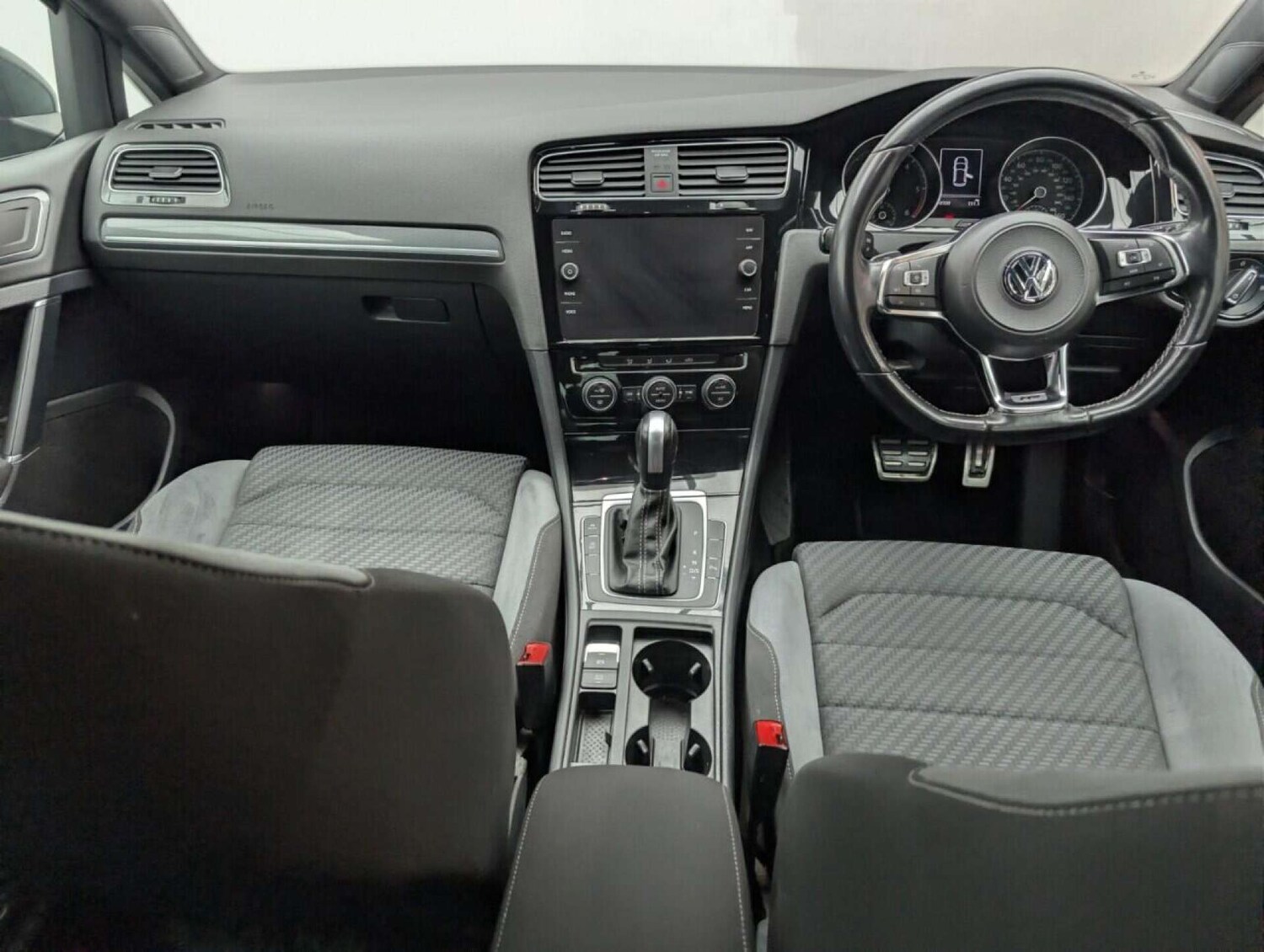 Used Volkswagen Golf 2019 for sale - 77714555: Photo 32