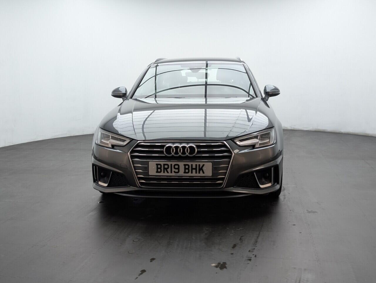 Used Audi A4 Avant 2019 for sale - 76423472: Photo 3