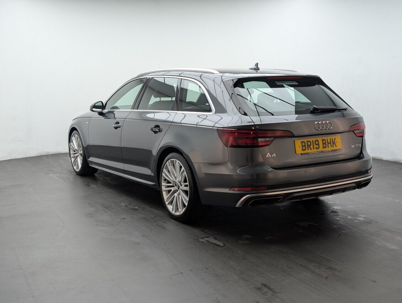 Used Audi A4 Avant 2019 for sale - 76423472: Photo 6