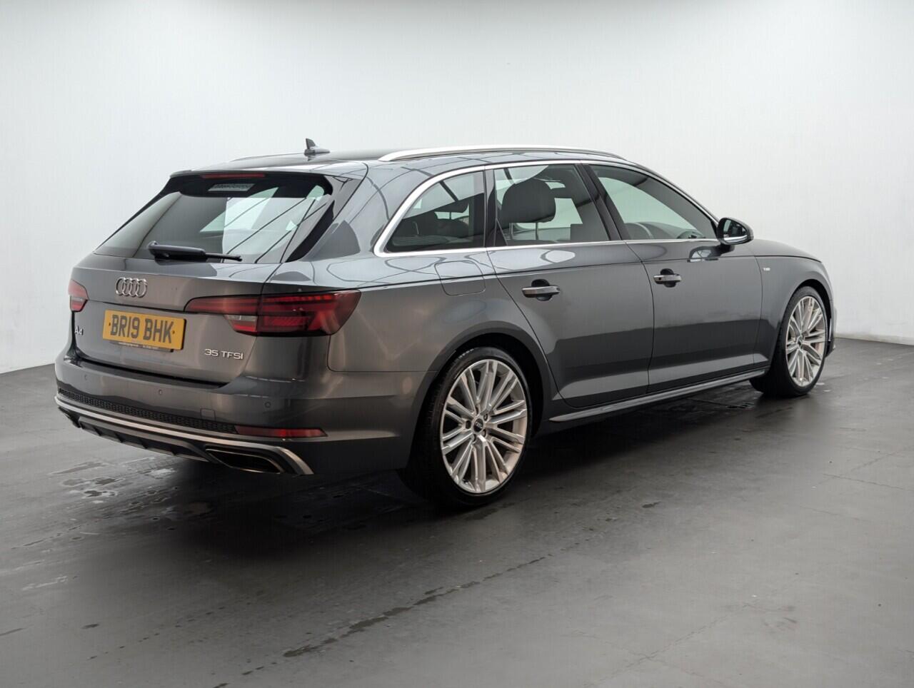 Used Audi A4 Avant 2019 for sale - 76423472: Photo 8