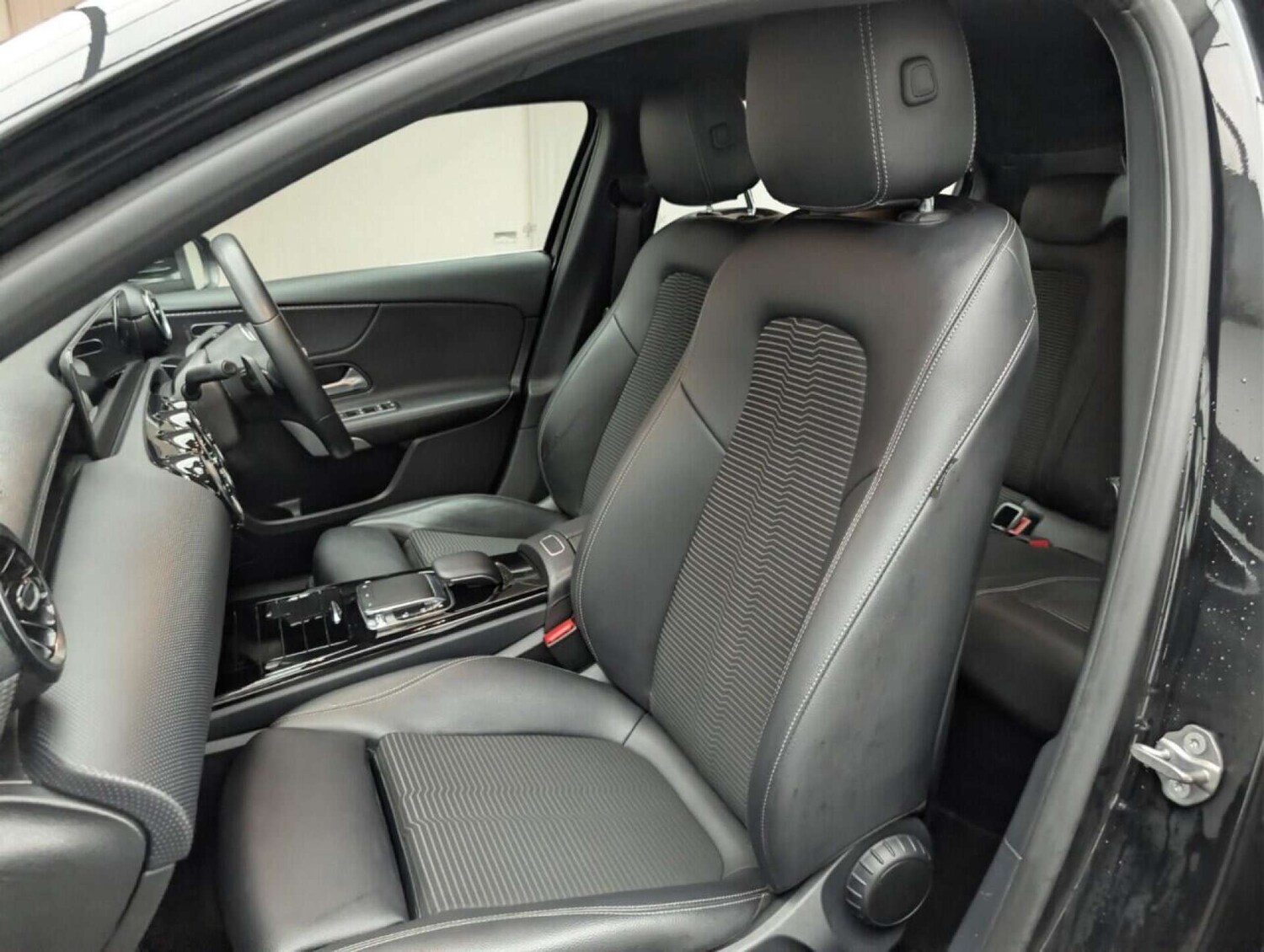 Used Mercedes-Benz A-Class 2018 for sale - 77714864: Photo 27