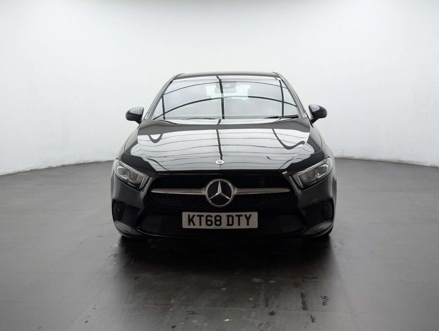 Used Mercedes-Benz A-Class 2018 for sale - 77714864: Photo 3