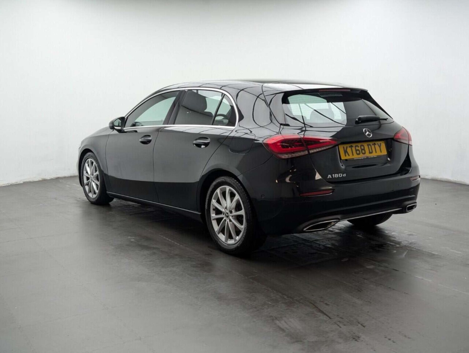 Used Mercedes-Benz A-Class 2018 for sale - 77714864: Photo 6