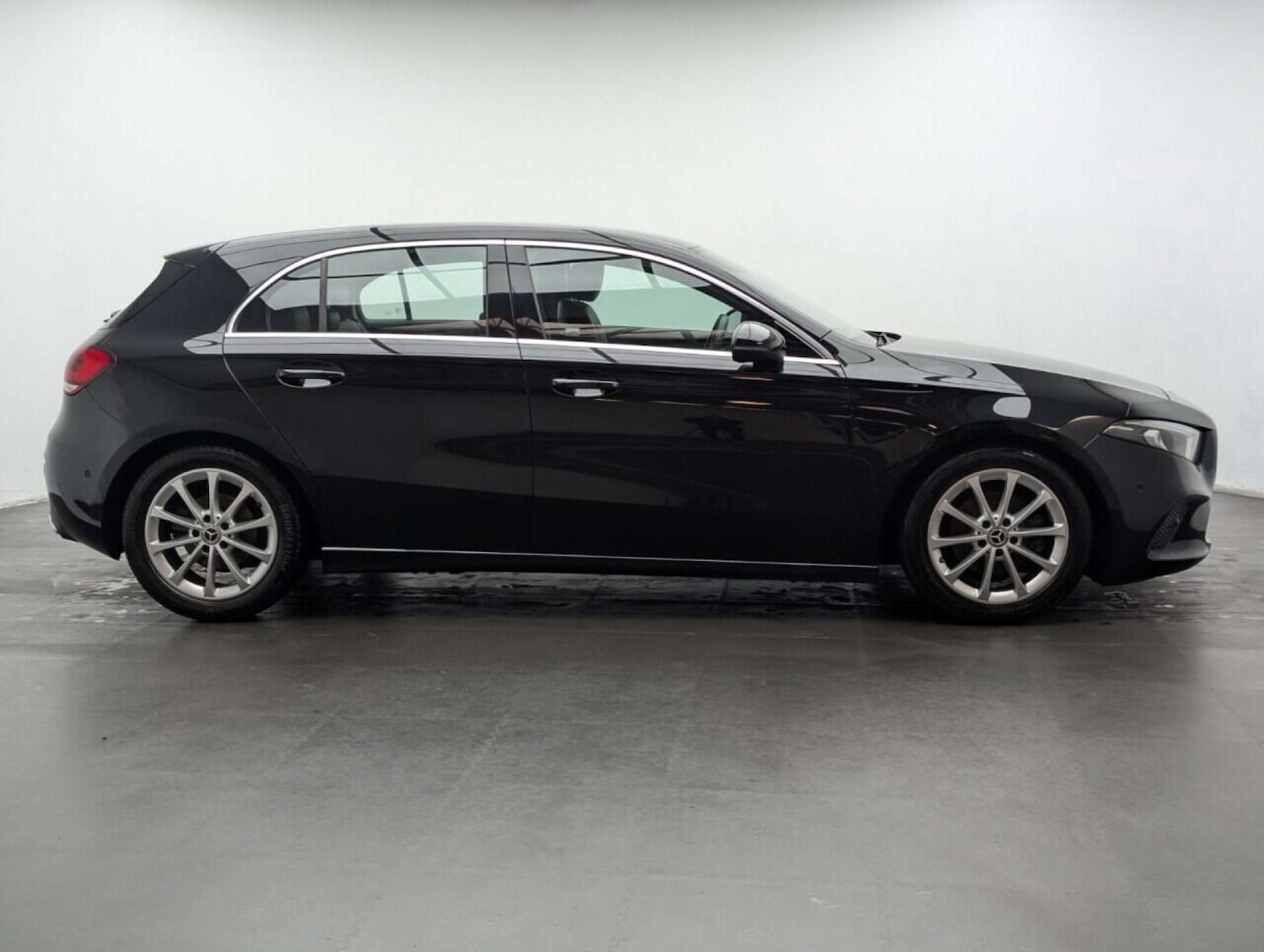 Used Mercedes-Benz A-Class 2018 for sale - 77714864: Photo 9