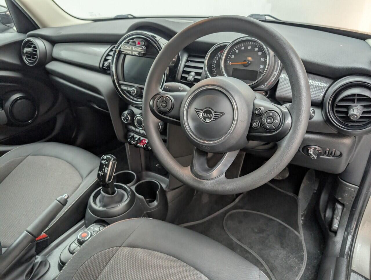 Used MINI Hatch 2020 for sale - 76423203: Photo 11