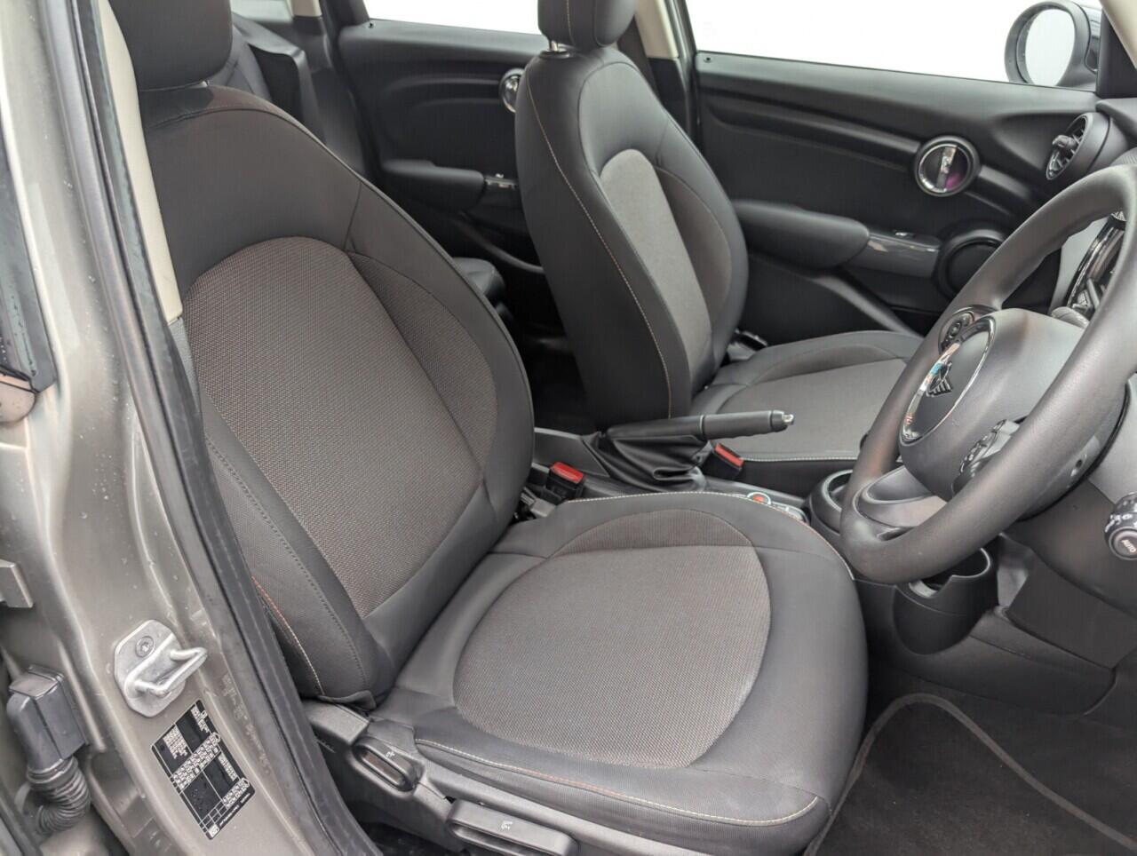 Used MINI Hatch 2020 for sale - 76423203: Photo 12