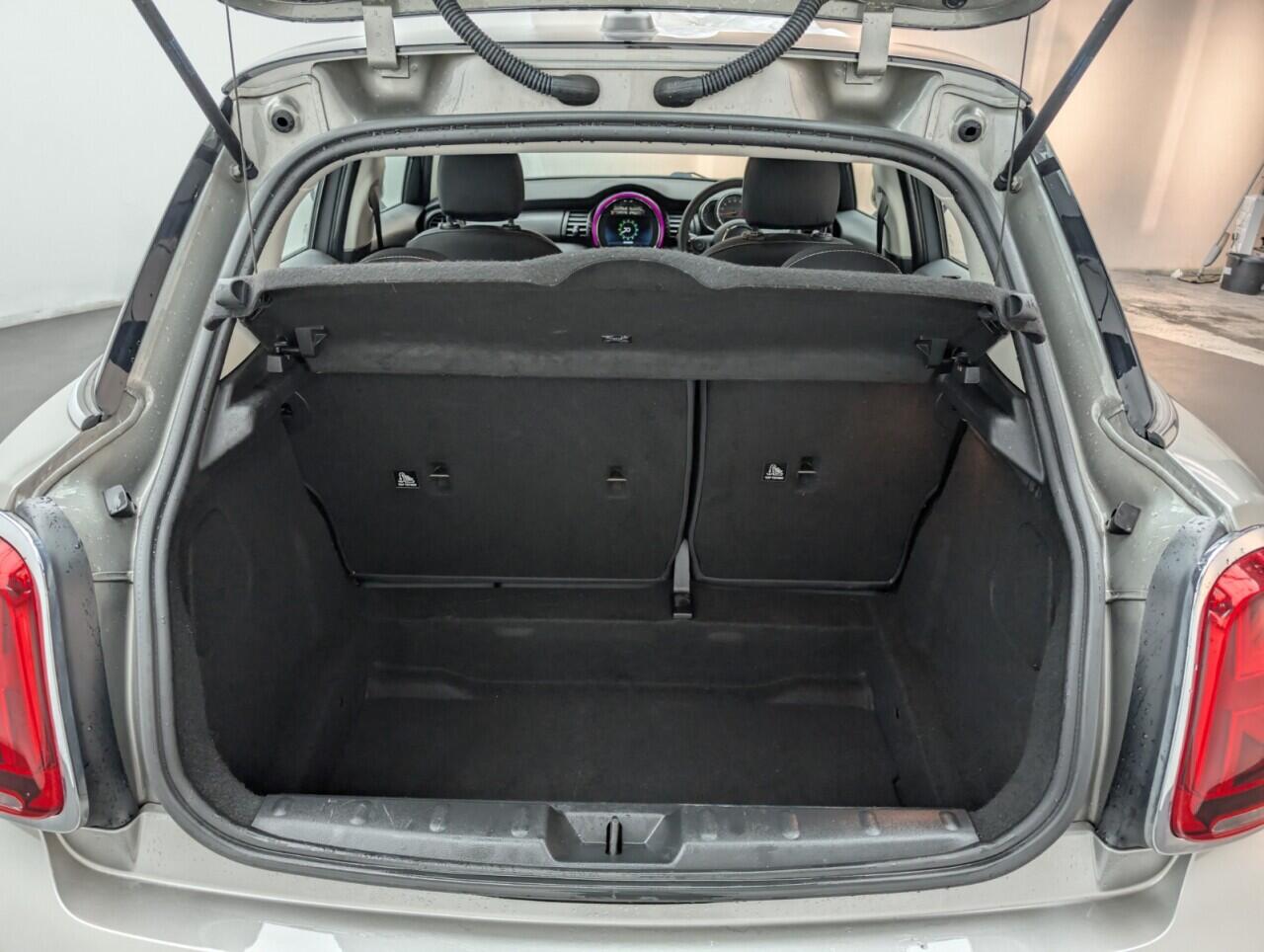 Used MINI Hatch 2020 for sale - 76423203: Photo 25