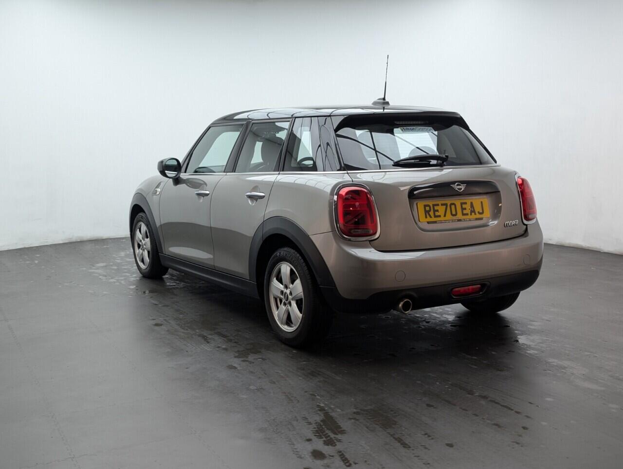 Used MINI Hatch 2020 for sale - 76423203: Photo 6