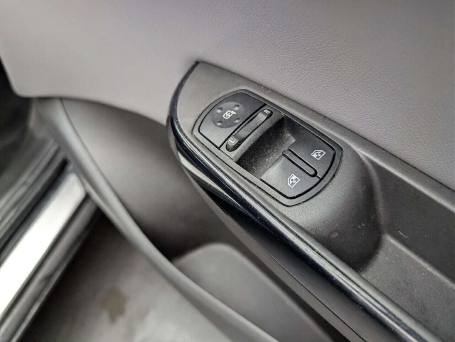 Used Vauxhall Corsa 2016 for sale - 77714281: Photo 19