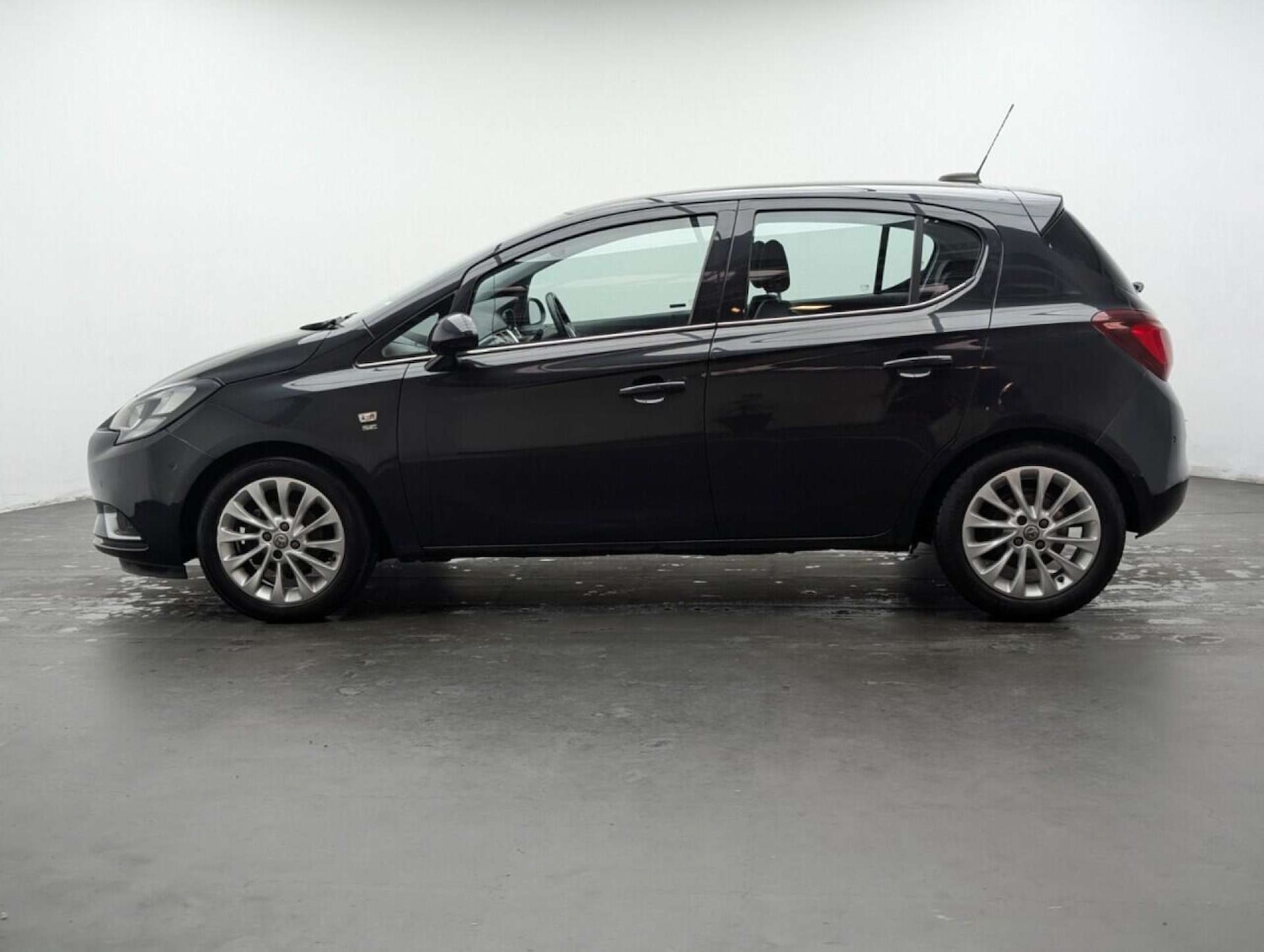 Used Vauxhall Corsa 2016 for sale - 77714281: Photo 5