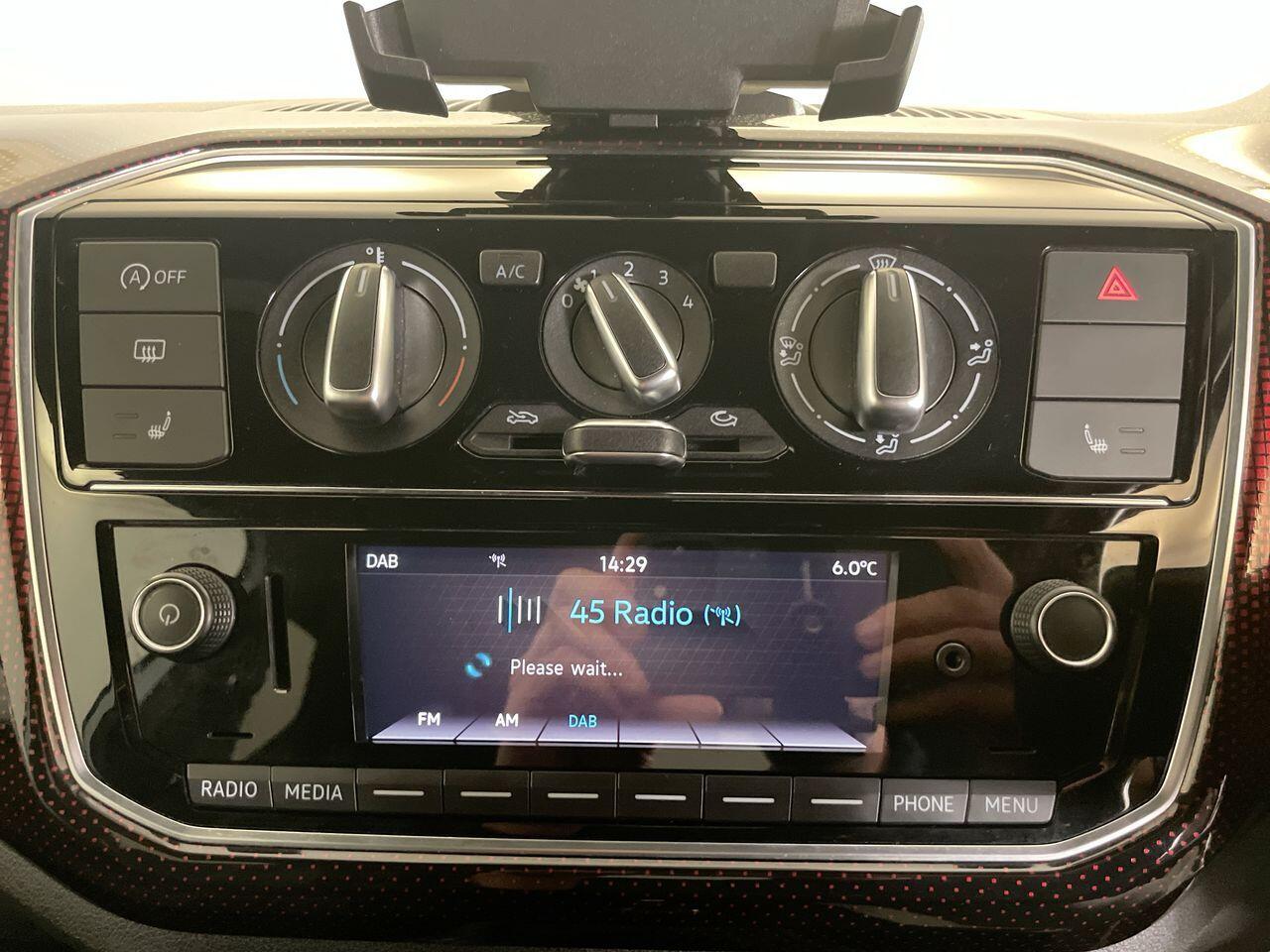 Used Volkswagen up! 2018 for sale - 77550433: Photo 25