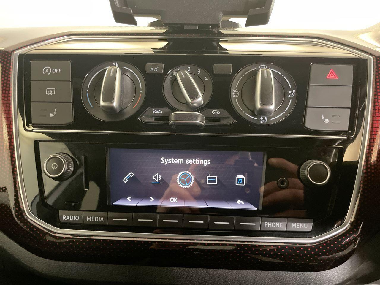 Used Volkswagen up! 2018 for sale - 77550433: Photo 26