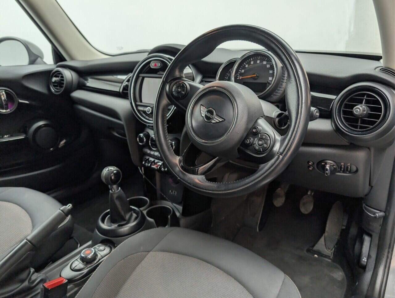 Used MINI Hatch 2016 for sale - 76743544: Photo 11