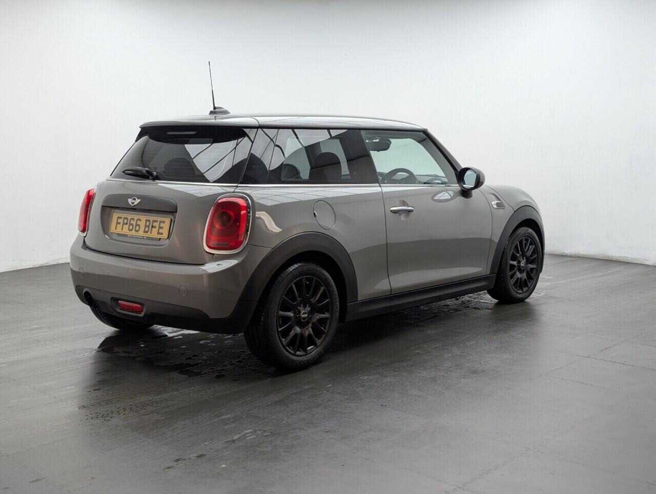 Used MINI Hatch 2016 for sale - 76743544: Photo 8