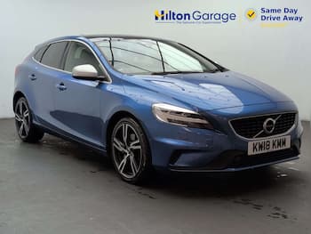 Used Volvo V40 2018 for sale - 79825738: Photo