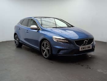 Used Volvo V40 2018 for sale - 79825738: Photo