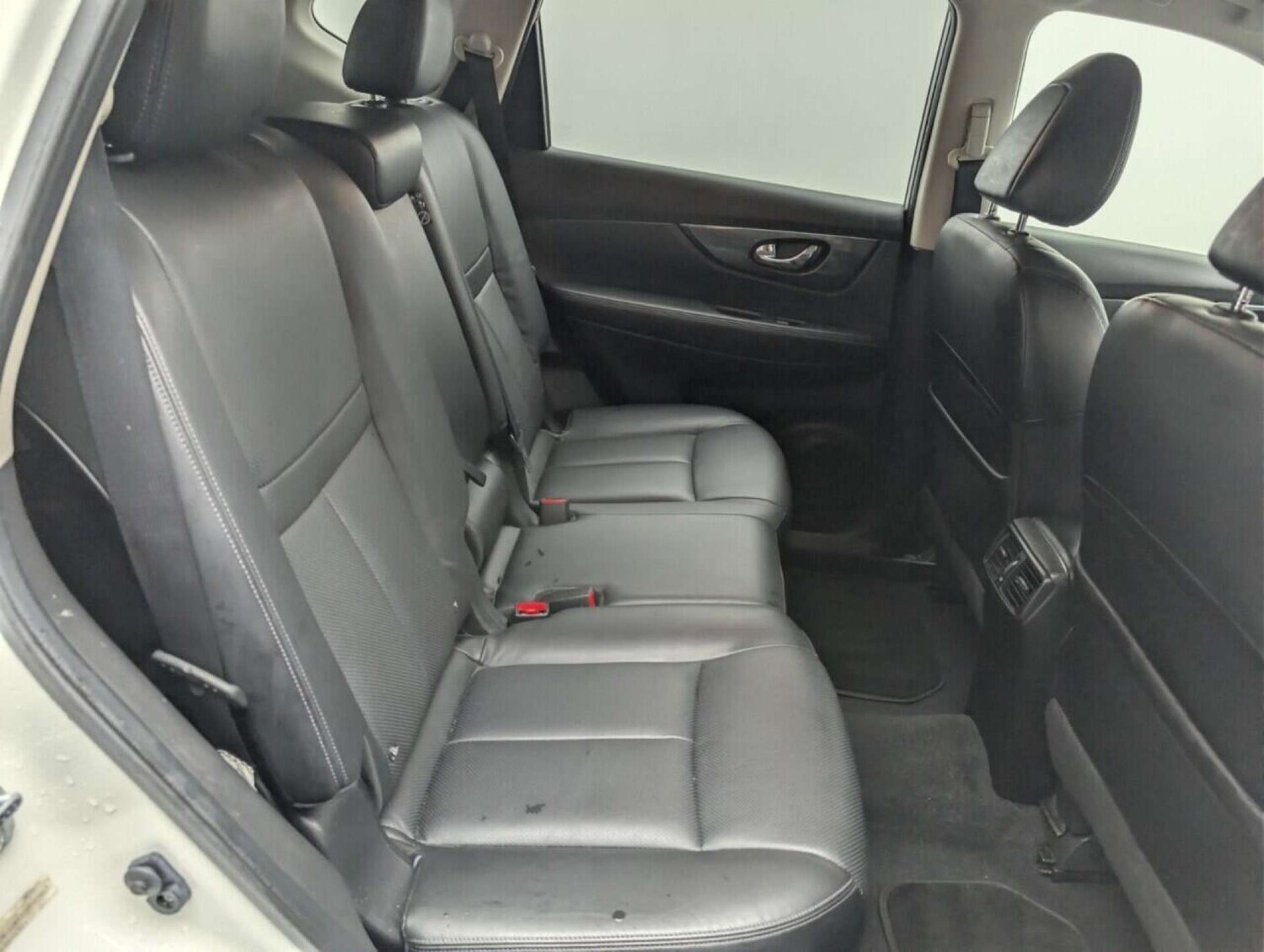 Used Nissan X-Trail 2015 for sale - 77713762: Photo 24