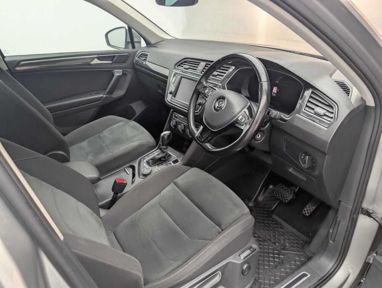 Used Volkswagen Tiguan 2017 for sale - 76422895: Photo 11