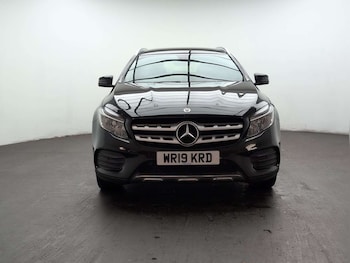 Used Mercedes-Benz GLA 2019 for sale - 79556681: Photo