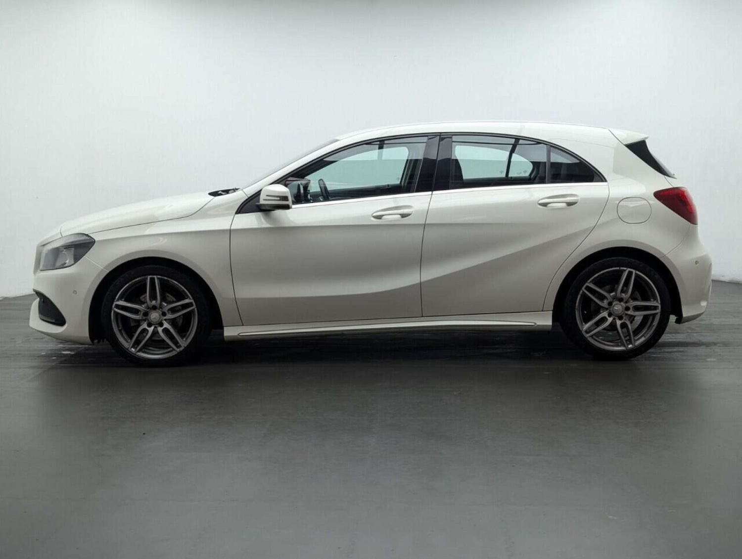 Used Mercedes-Benz A-Class 2016 for sale - 77713035: Photo 5