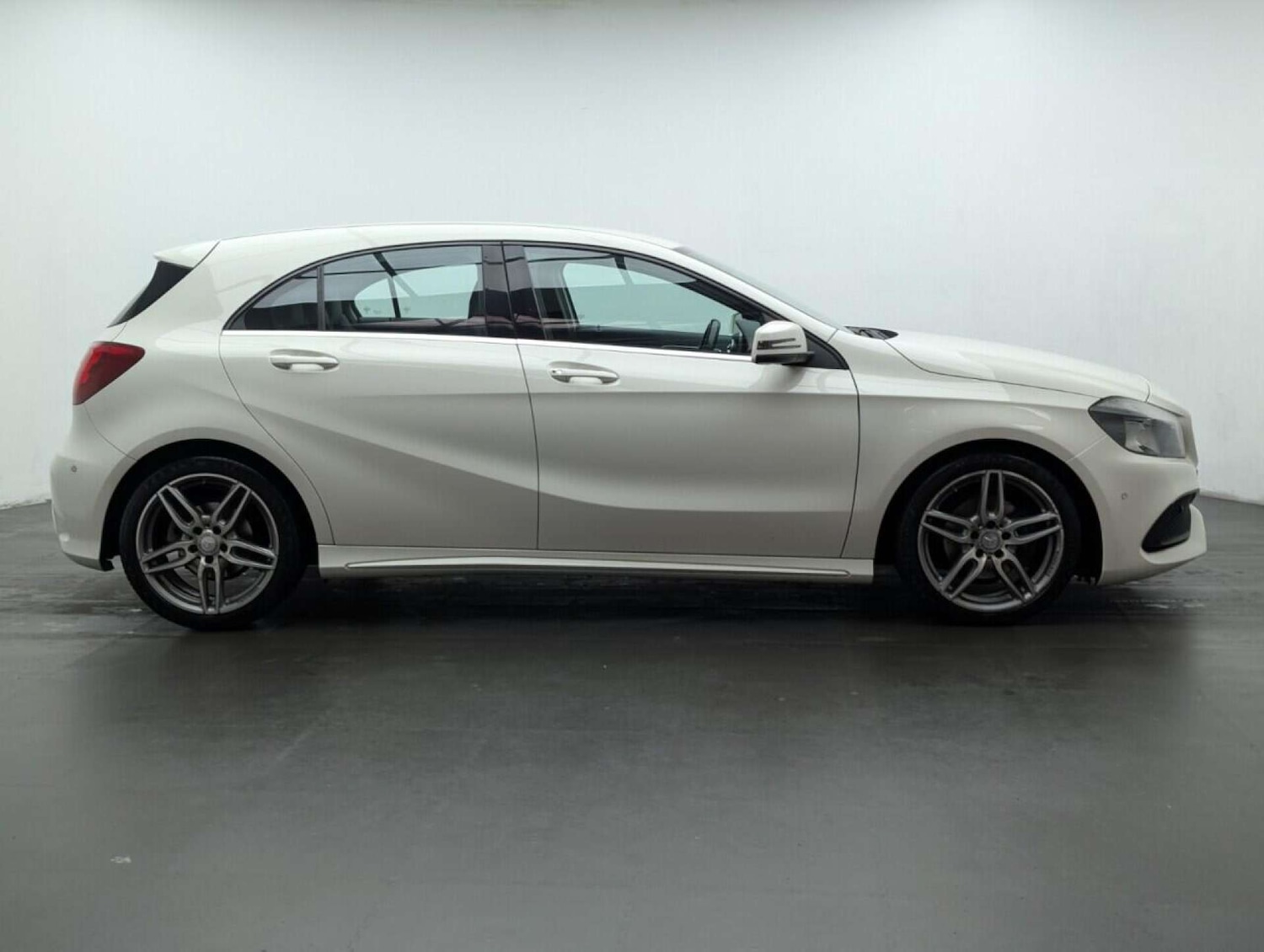 Used Mercedes-Benz A-Class 2016 for sale - 77713035: Photo 9