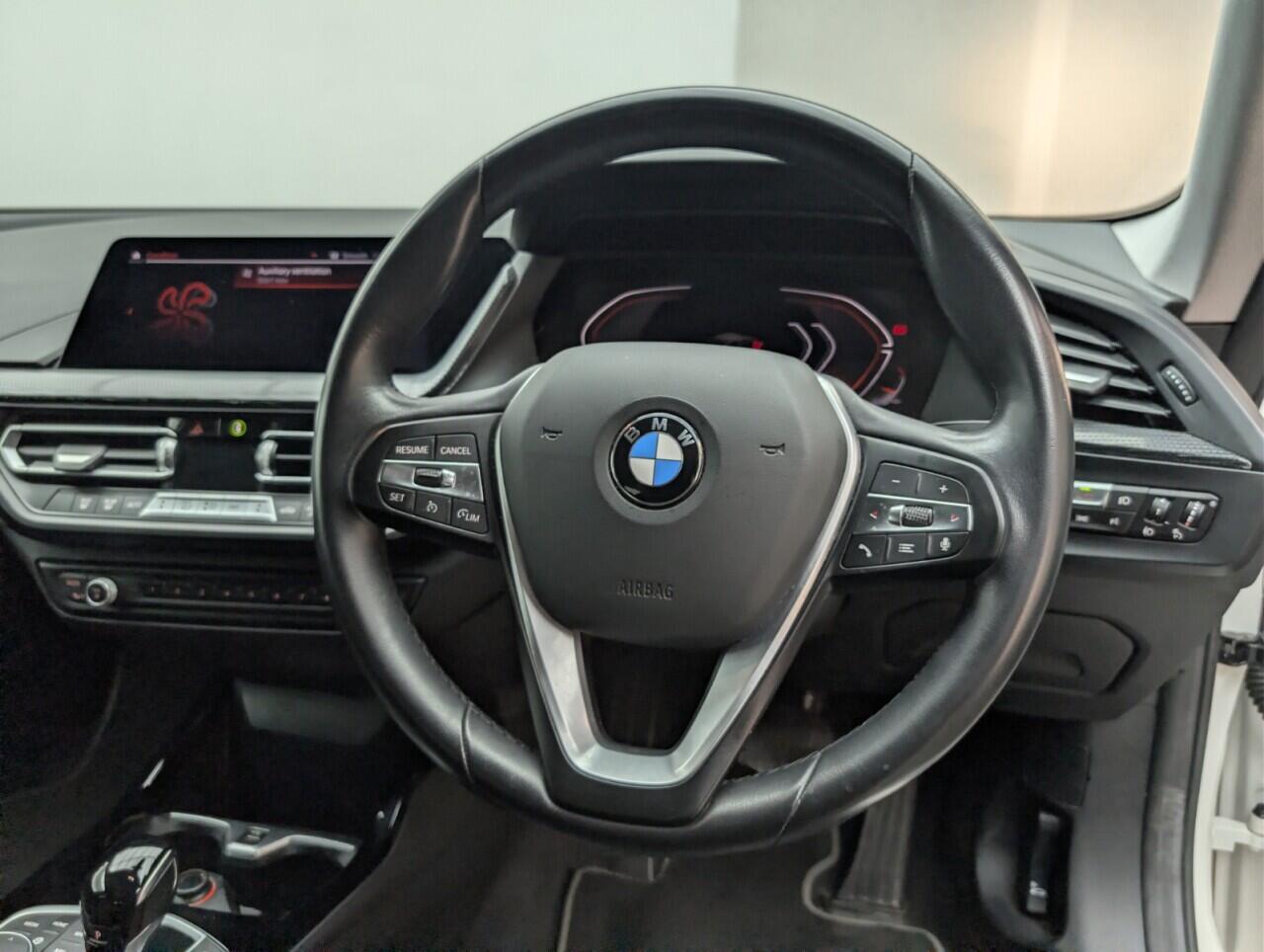 Used BMW 2 Series 2022 for sale - 76999000: Photo 22