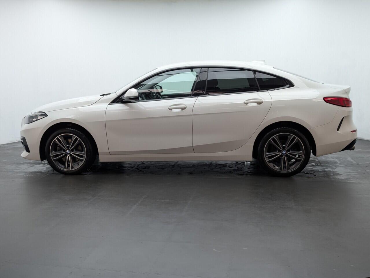 Used BMW 2 Series 2022 for sale - 76999000: Photo 5