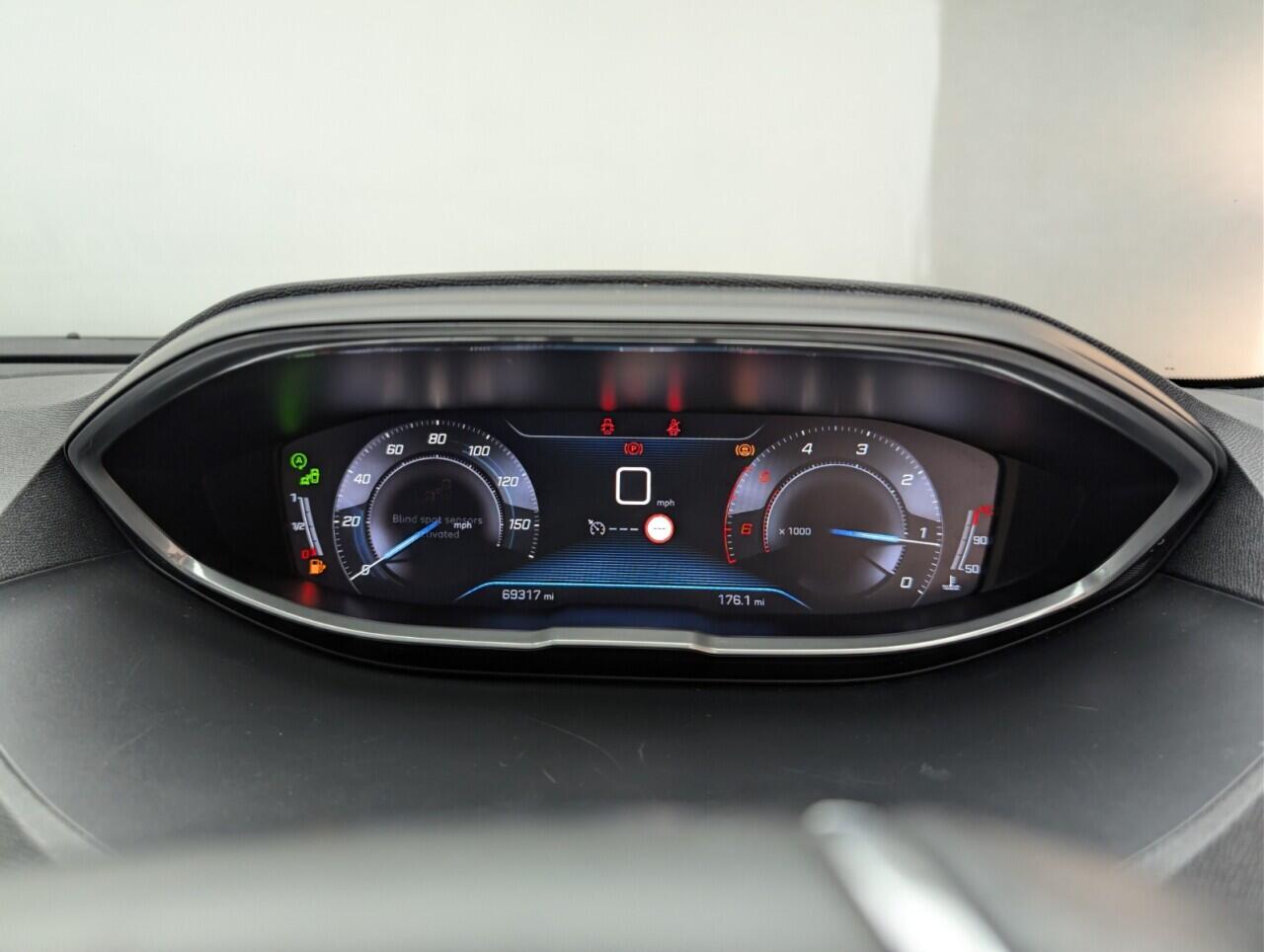 Used Peugeot 5008 2018 for sale - 77203911: Photo 18