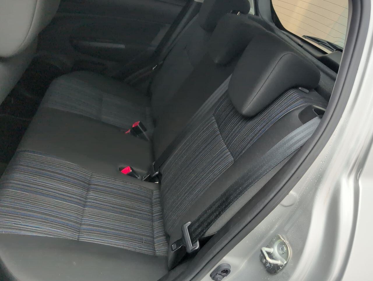 Used Suzuki Swift 2015 for sale - 76422905: Photo 26