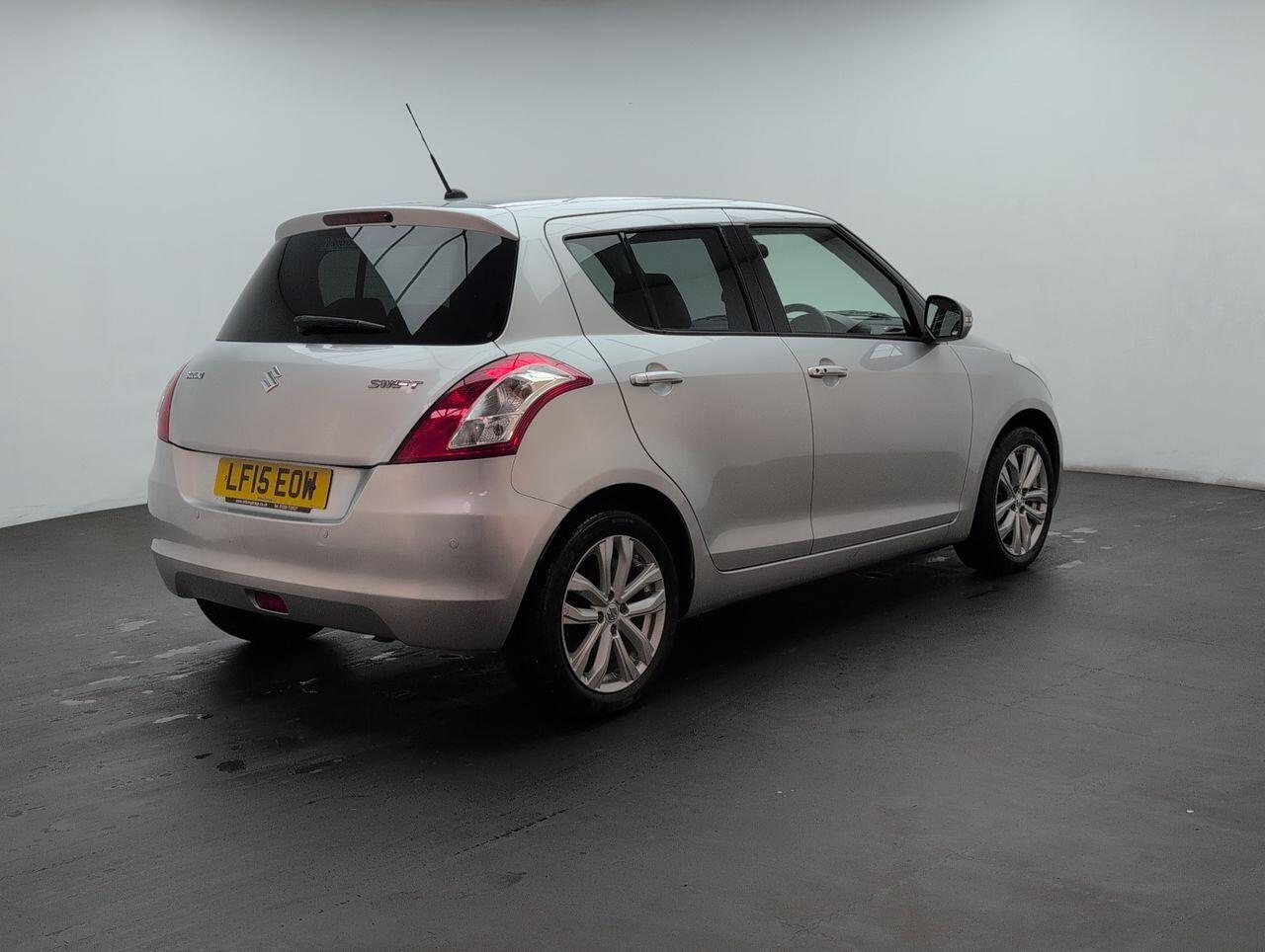 Used Suzuki Swift 2015 for sale - 76422905: Photo 8