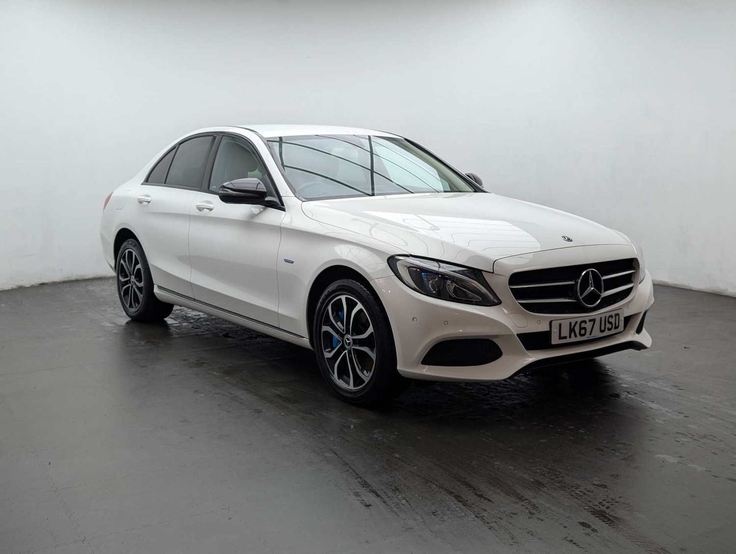 Used Mercedes-Benz C Class 2017 for sale - 78179659: Photo 2