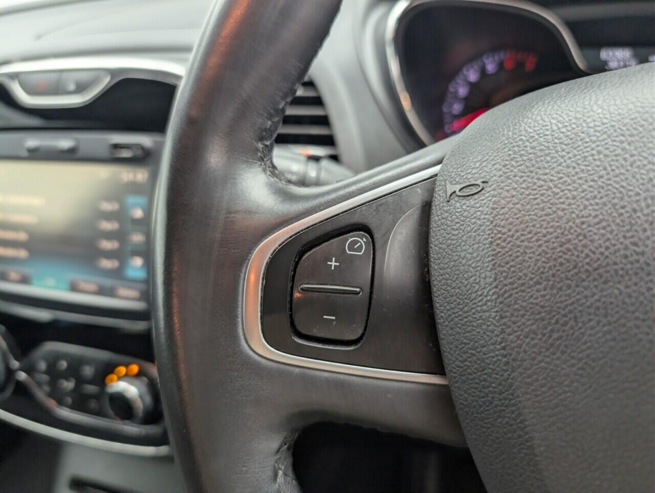 Used Renault Captur 2017 for sale - 77255094: Photo 17