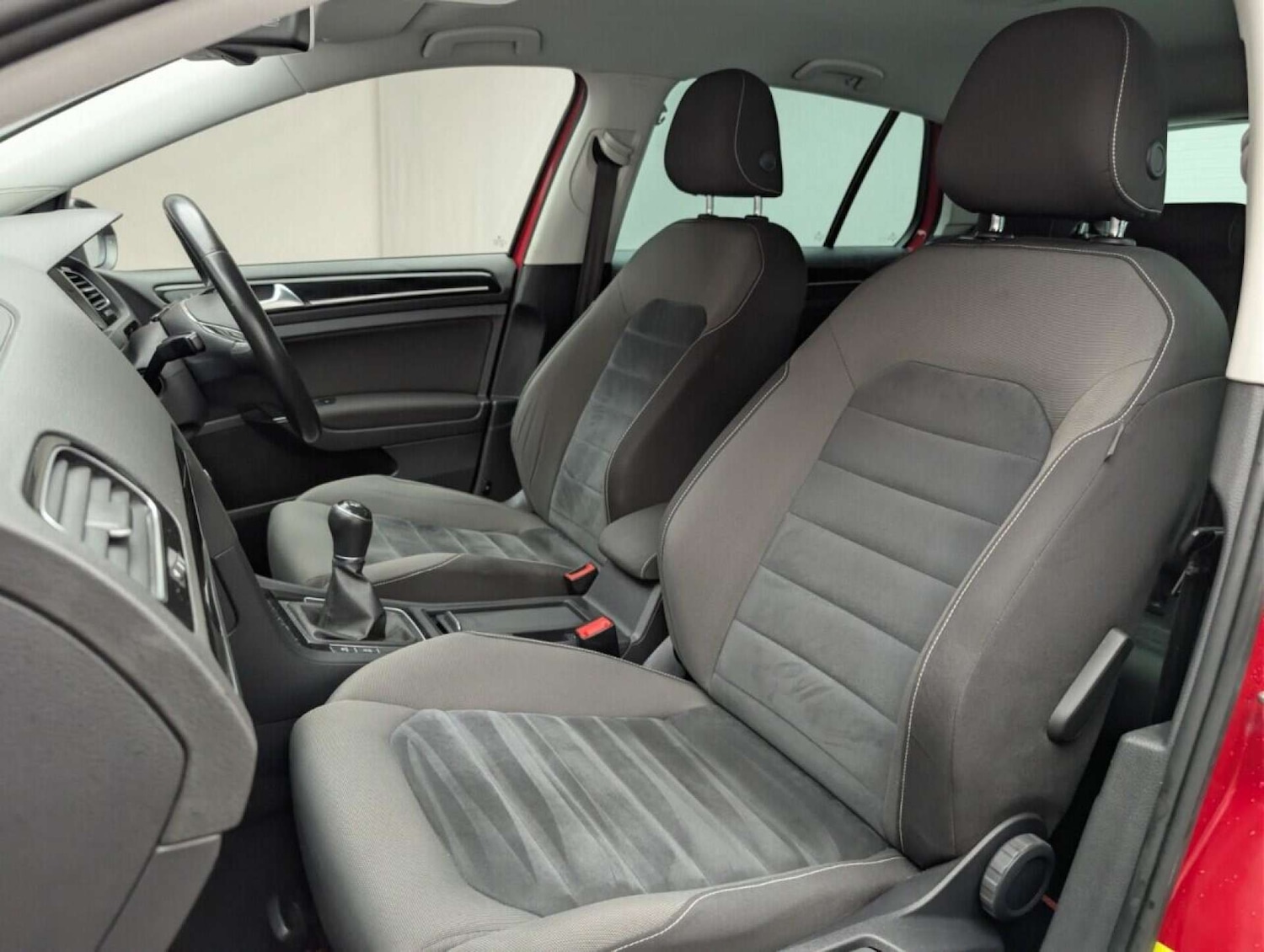 Used Volkswagen Golf 2014 for sale - 77714030: Photo 25