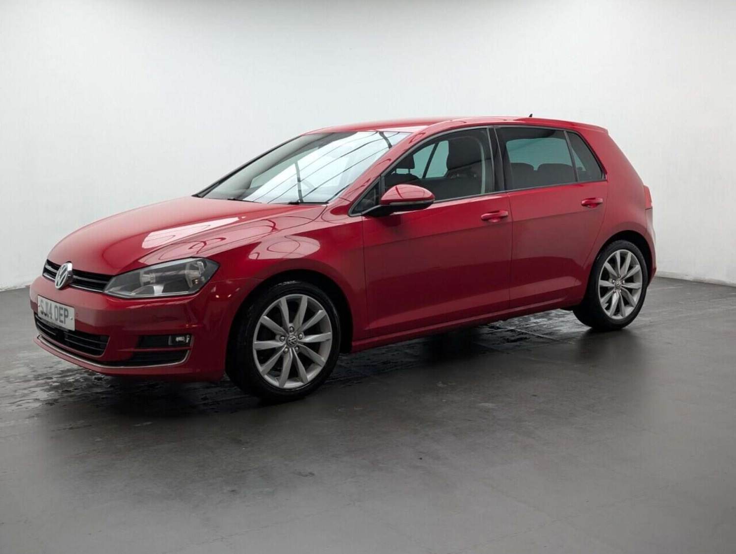 Used Volkswagen Golf 2014 for sale - 77714030: Photo 4