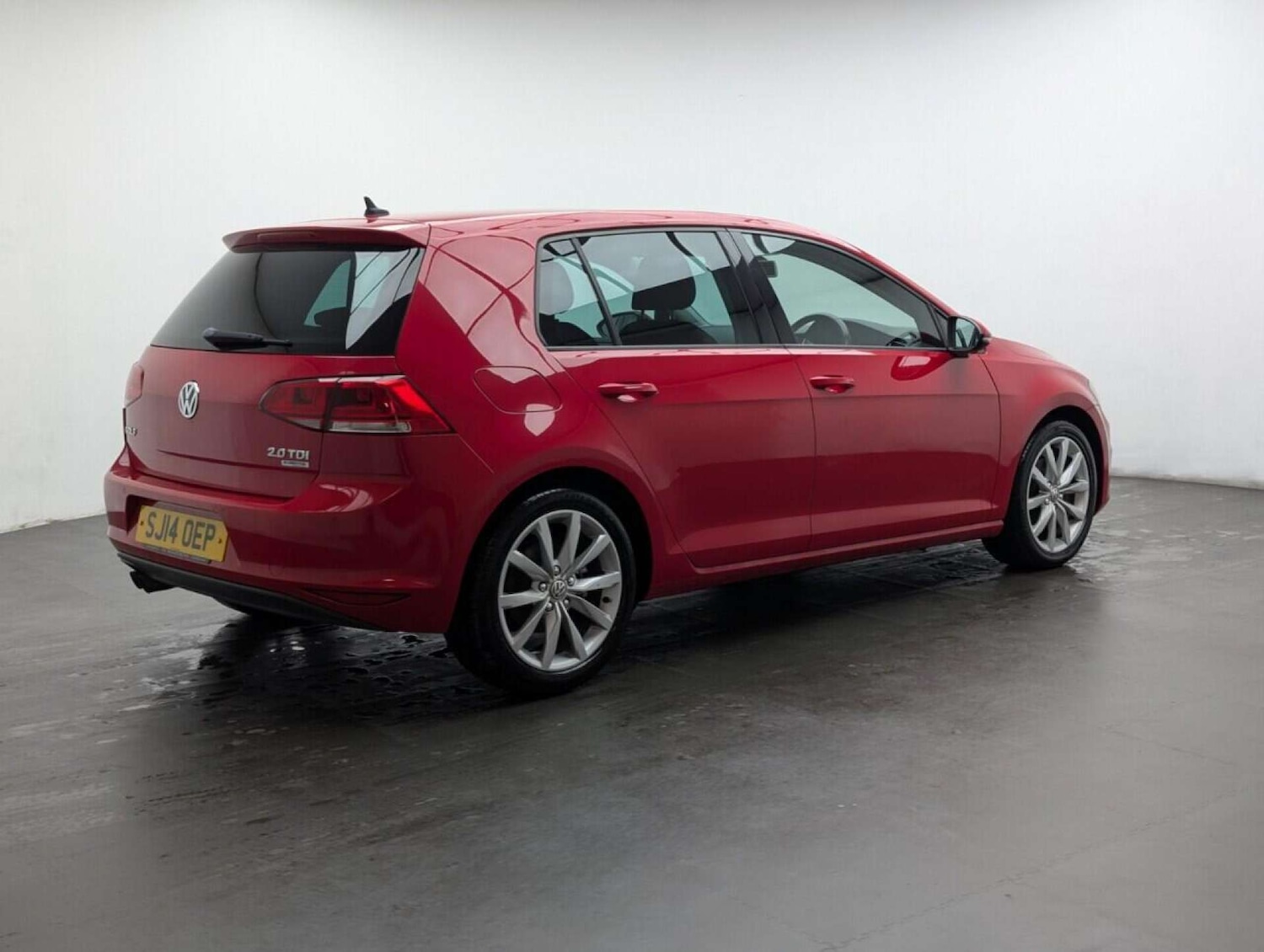 Used Volkswagen Golf 2014 for sale - 77714030: Photo 8