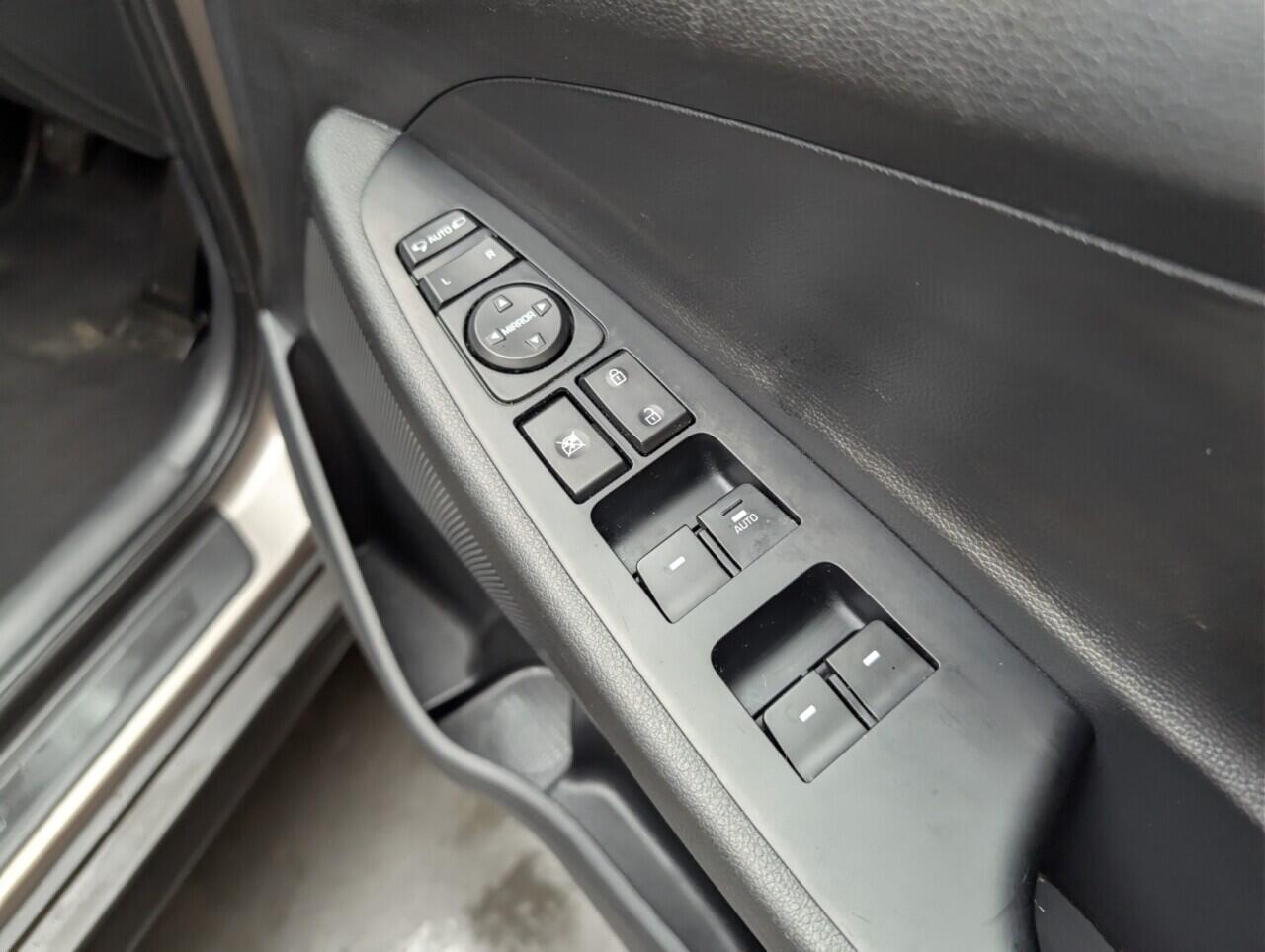 Used Hyundai TUCSON 2017 for sale - 76689061: Photo 22