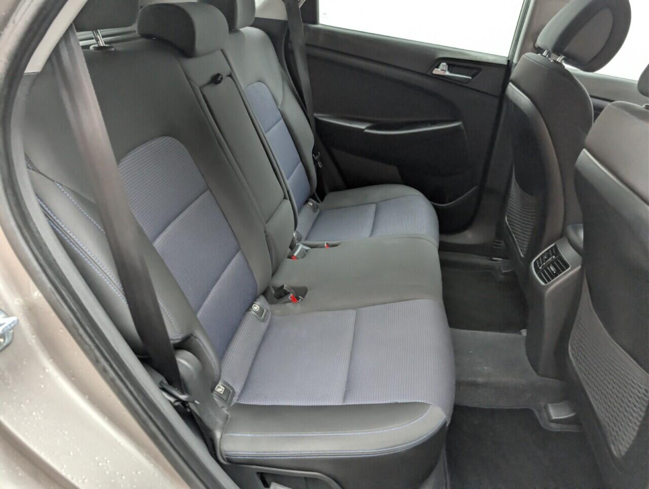 Used Hyundai TUCSON 2017 for sale - 76689061: Photo 25