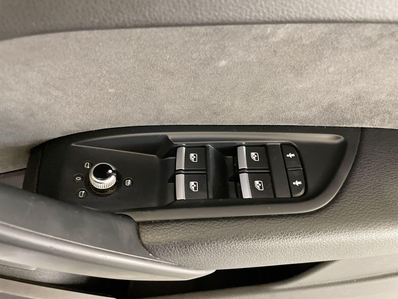 Used Audi Q5 2018 for sale - 77696712: Photo 33