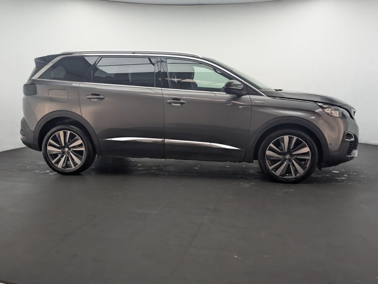 Used Peugeot 5008 for sale - 76659379: Photo 9