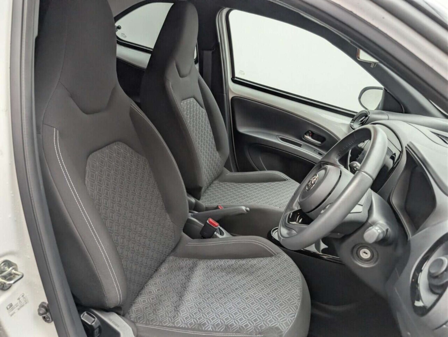 Used Toyota Aygo X 2024 for sale - 77714817: Photo 12