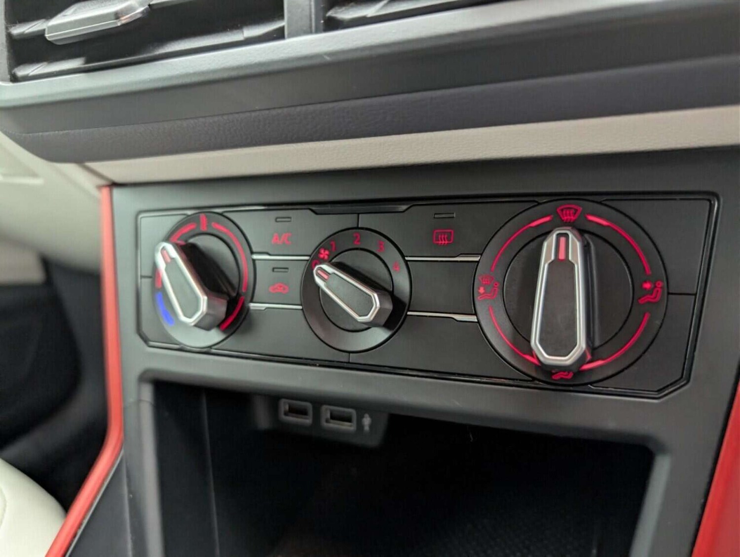 Used Volkswagen Polo 2019 for sale - 77713289: Photo 15